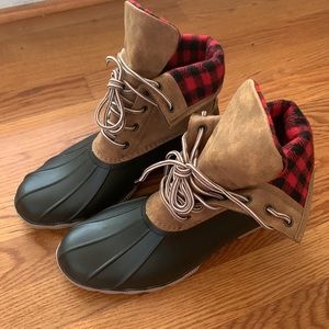 Alpine Woods Flannel Lined Women’s duck boots